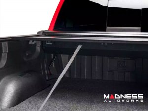 Chevrolet Silverado Bed Cover - Switchblade - Pace Edwards - 5ft 8in Bed Chevrolet Silverado Bed Cover - Switchblade - Pace Edwards - 5ft 8in Bed